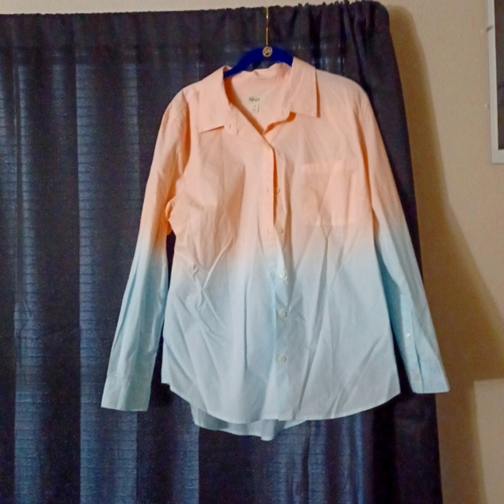 Long sleeve women's shirt